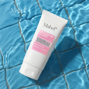 Gleaming Foam Cleanser