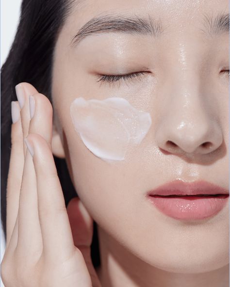 Làm Sạch “Quá Đà” – Nguyên Nhân Khiến Da Trở Nên Mong Manh Hơn Mỗi Ngày